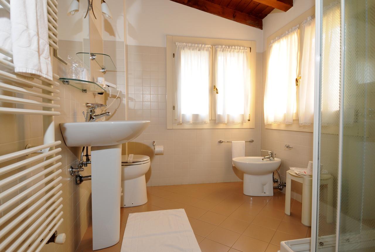 Bed and Breakfast La Dogana Портогруаро Экстерьер фото